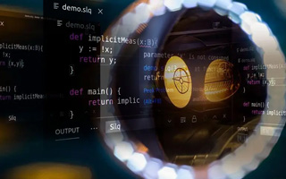 鹿邑 api php源码,下载的php源码怎么运行呢？